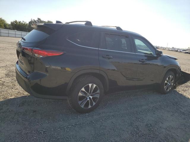 5TDGZRAH5LS514067 - 2020 TOYOTA HIGHLANDER XLE BLUE photo 3