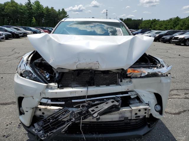 5TDJZRFH6JS885508 - 2018 TOYOTA HIGHLANDER SE WHITE photo 5