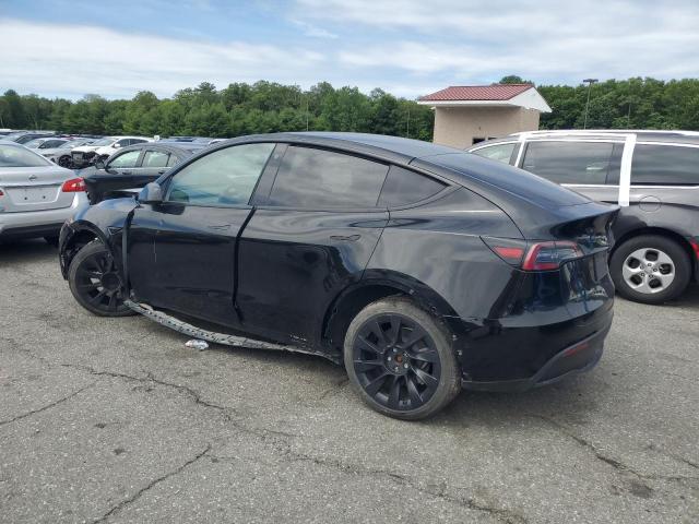 7SAYGDEE8NF387208 - 2022 TESLA MODEL Y Черный фото 2