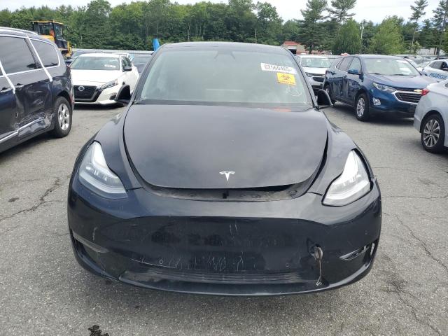 7SAYGDEE8NF387208 - 2022 TESLA MODEL Y Черный фото 5
