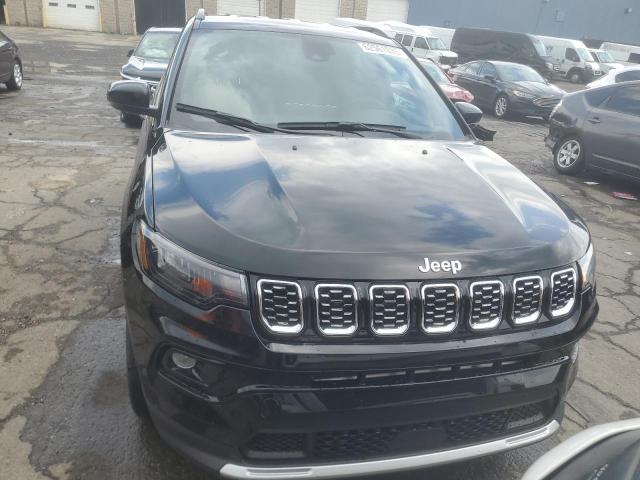 3C4NJDCN2RT145638 - 2024 JEEP COMPASS LIMITED BLACK photo 5