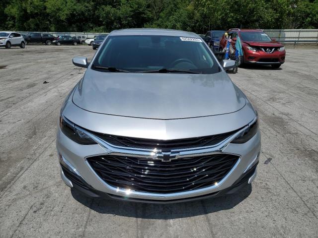 1G1ZG5ST8LF113082 - 2020 CHEVROLET MALIBU RS ვერცხლისფერი ფოტო 5