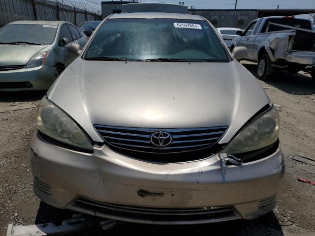 4T1BE32K35U086233 - 2005 TOYOTA CAMRY LE TAN photo 5