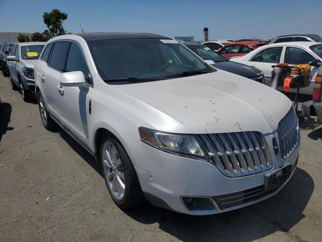 2LMHJ5AT2BBJ50621 - 2011 LINCOLN MKT WHITE photo 4