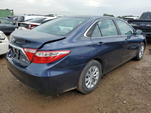 4T1BD1FK9HU213637 - 2017 TOYOTA CAMRY HYBRID BLUE photo 3