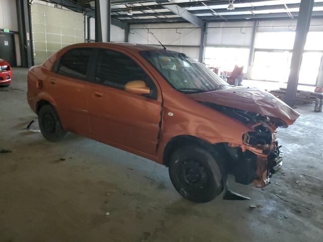 KL1TD56636B556446 - 2006 CHEVROLET AVEO BASE ORANGE photo 4