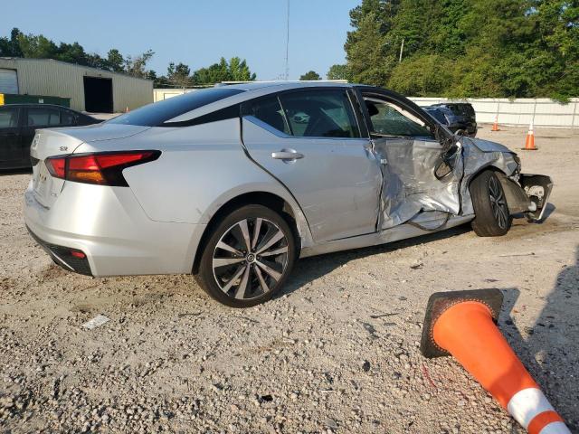 1N4BL4CWXMN313711 - 2021 NISSAN ALTIMA SR SILVER photo 3