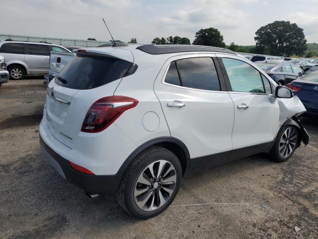 KL4CJBSB1JB634647 - 2018 BUICK ENCORE PREFERRED II WHITE photo 3