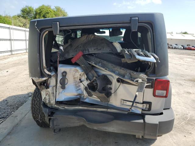 1C4HJWDG3FL609861 - 2015 JEEP WRANGLER U SPORT SILVER photo 6