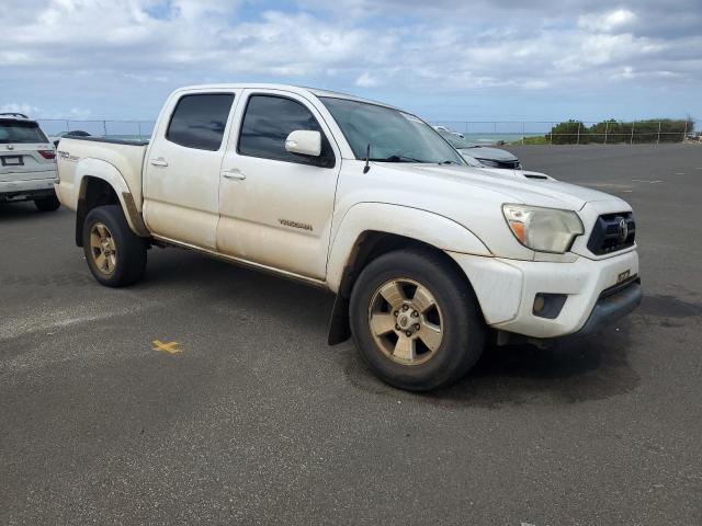 3TMJU4GN3FM186513 - 2015 TOYOTA TACOMA DOUBLE CAB PRERUNNER WHITE photo 4