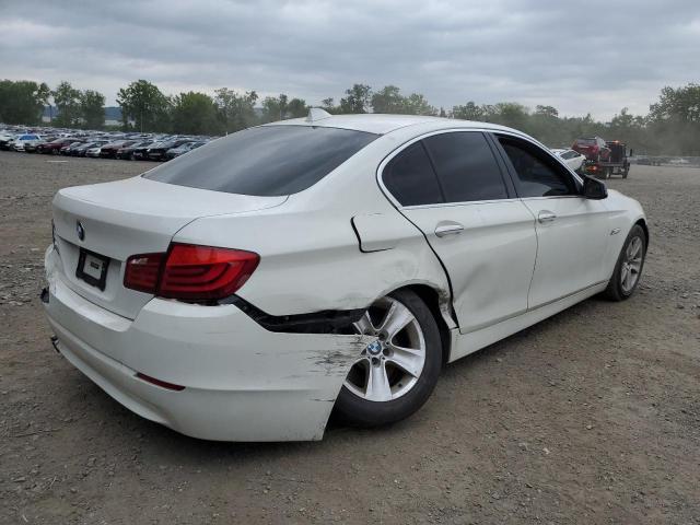 WBAXH5C58DDW13944 - 2013 BMW 528 XI WHITE photo 3