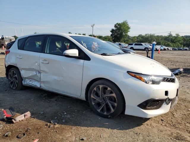 JTNKARJE3HJ545616 - 2017 TOYOTA COROLLA IM WHITE photo 4