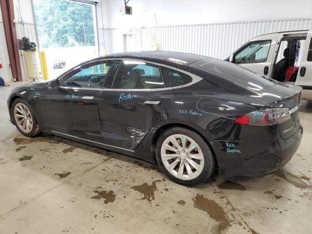 5YJSA1E26HF180555 - 2017 TESLA MODEL S Schwarz Foto 2