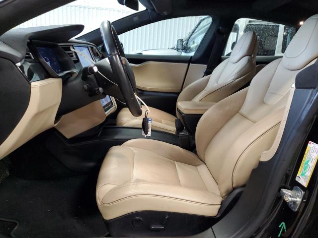 5YJSA1E26HF180555 - 2017 TESLA MODEL S Schwarz Foto 7