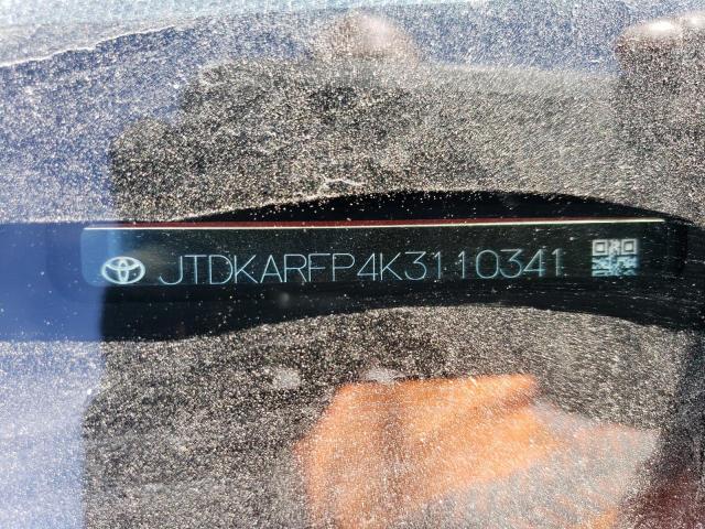 JTDKARFP4K3110341 - 2019 TOYOTA PRIUS PRIM 红色 照片 12