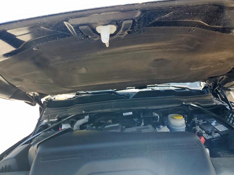 3C6UR5FL2RG196075 - 2024 RAM 2500 LARAMIE Czarny zdjęcie 11