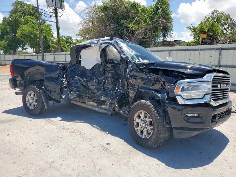 3C6UR5FL2RG196075 - 2024 RAM 2500 LARAMIE Czarny zdjęcie 4