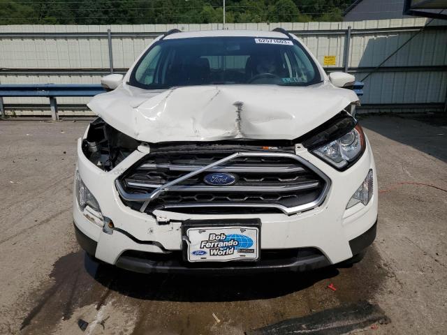 MAJ6P1UL5JC232938 - 2018 FORD ECOSPORT SE WHITE photo 5
