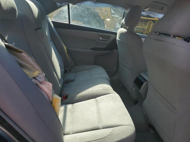 4T4BF1FK7FR478845 - 2015 TOYOTA CAMRY LE GRAY photo 10