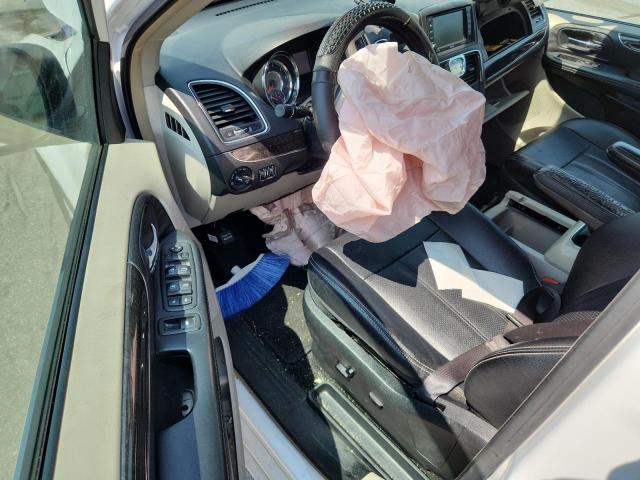 2C4RC1CG6FR554719 - 2015 CHRYSLER TOWN & COU TOURING L WHITE photo 8