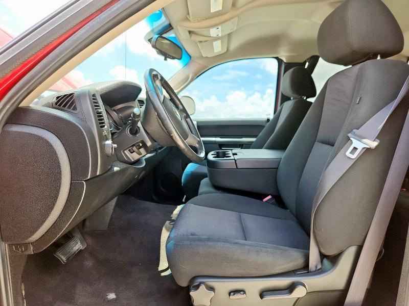 1GCRCSE06BZ351299 - 2011 CHEVROLET SILVERADO C1500 LT RED photo 7