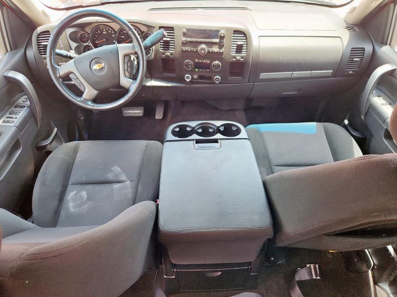 1GCRCSE06BZ351299 - 2011 CHEVROLET SILVERADO C1500 LT RED photo 8