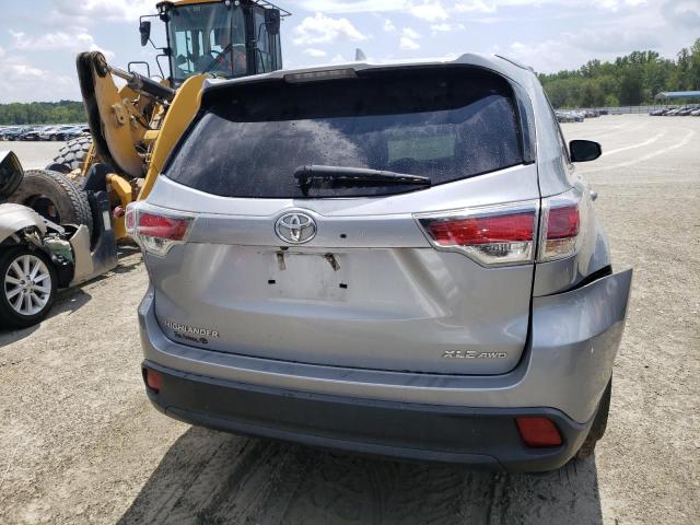 5TDJKRFH9GS243703 - 2016 TOYOTA HIGHLANDER XLE GRAY photo 6
