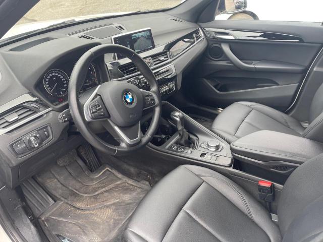WBXHT3C5XK5N46381 - 2019 BMW X1 XDRIVE28I WHITE photo 6