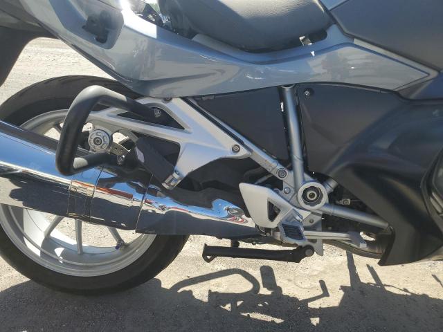 WB10A1308EZ191469 - 2014 BMW R1200 RT GRAY photo 9