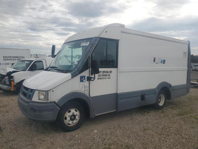 2014 ISUZU NPR, null