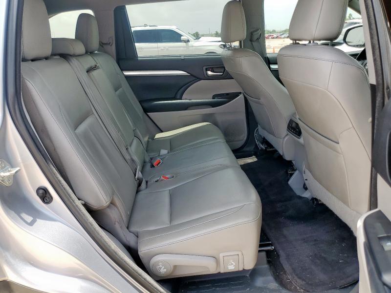 5TDKKRFH3FS052958 - 2015 TOYOTA HIGHLANDER XLE SILVER photo 11