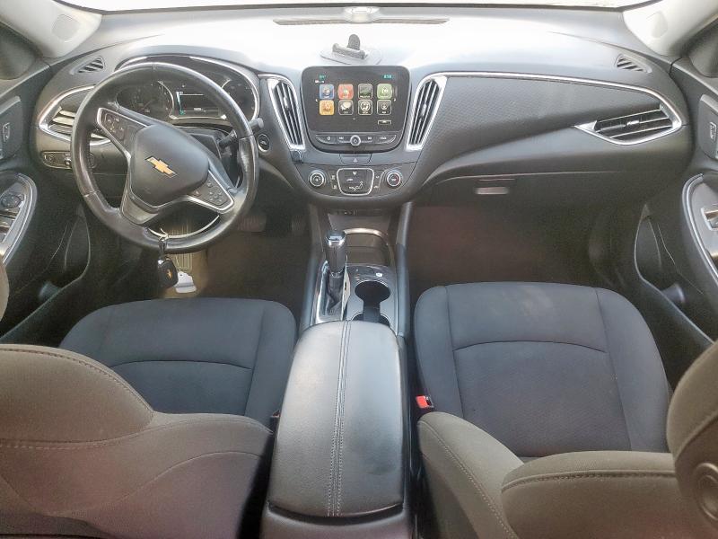 1G1ZD5ST7JF225992 - 2018 CHEVROLET MALIBU LT 银色 照片 8