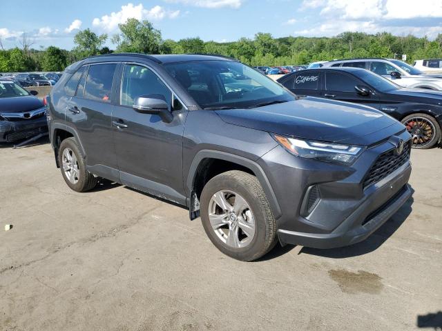 2T3P1RFV9PC370504 - 2023 TOYOTA RAV4 XLE Gri fotoğraf 4