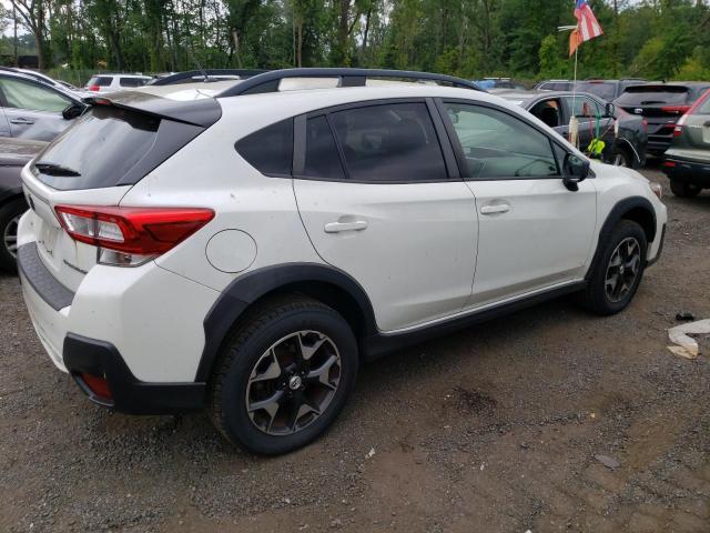 JF2GTAAC6JH347342 - 2018 SUBARU CROSSTREK WHITE photo 3