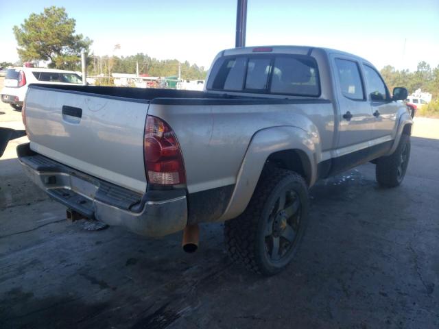 3TMMU52N26M002415 - 2006 TOYOTA TACOMA DOUBLE CAB LONG BED SILVER photo 4