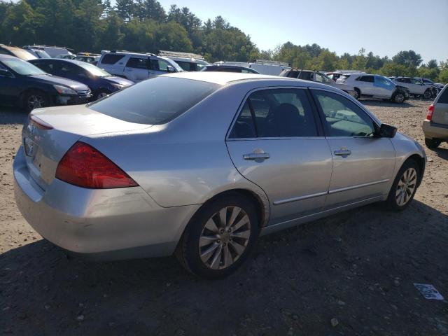 1HGCM553X7A085615 - 2007 HONDA ACCORD SE SILVER photo 3