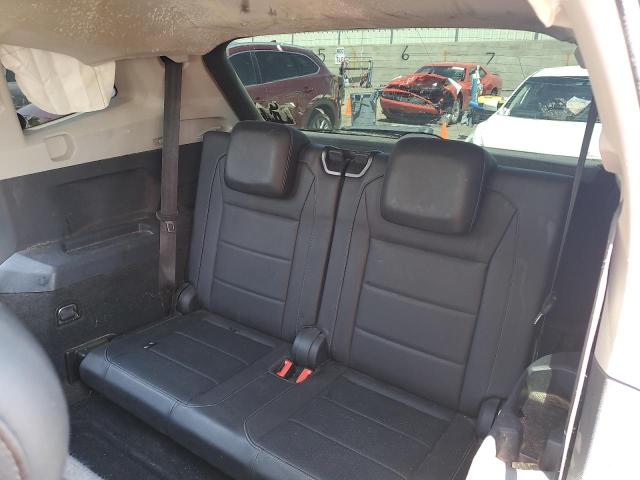 3VV3B7AX3JM005057 - 2018 VOLKSWAGEN TIGUAN SE Noir photo 10