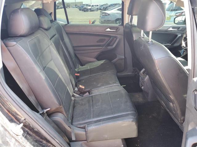 3VV3B7AX3JM005057 - 2018 VOLKSWAGEN TIGUAN SE Noir photo 11