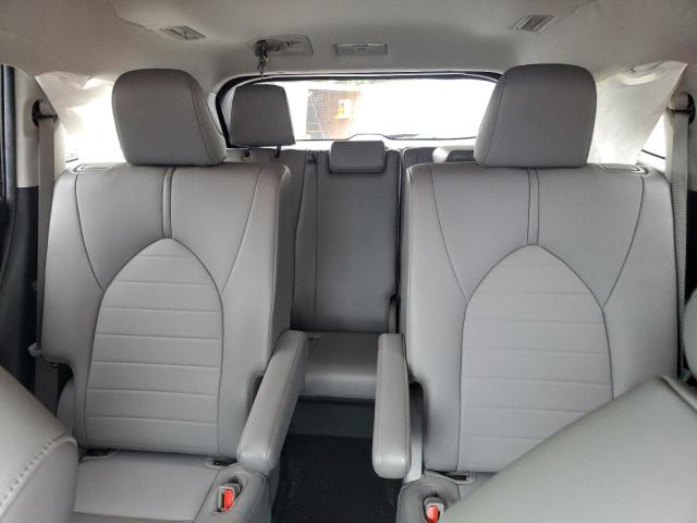 5TDGZRAH5MS043149 - 2021 TOYOTA HIGHLANDER XLE GRAY photo 10