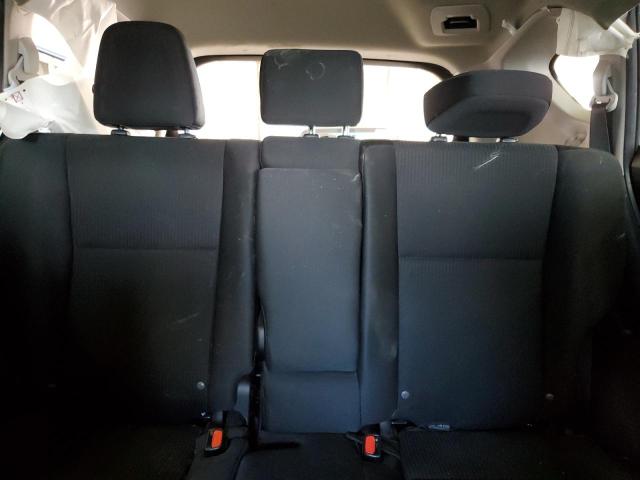 2T3BFREV0JW852913 - 2018 TOYOTA RAV4 LE თეთრი ფოტო 10