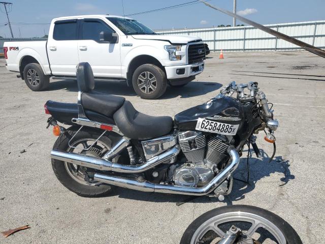 2001 HONDA VT1100 C, 