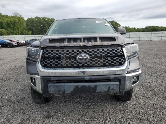 5TFUY5F1XLX913674 - 2020 TOYOTA TUNDRA DOUBLE CAB SR/SR5 GRAY photo 5