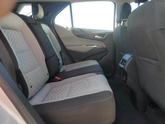 2GNAXHEV1K6271346 - 2019 CHEVROLET EQUINOX LS SILVER photo 11