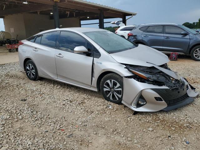 JTDKARFP0H3019916 - 2017 TOYOTA PRIUS PRIM ვერცხლისფერი ფოტო 4
