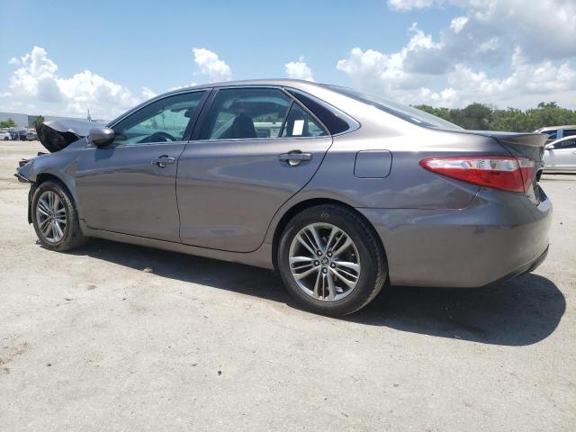 4T1BF1FK8FU482512 - 2015 TOYOTA CAMRY LE GRAY photo 2