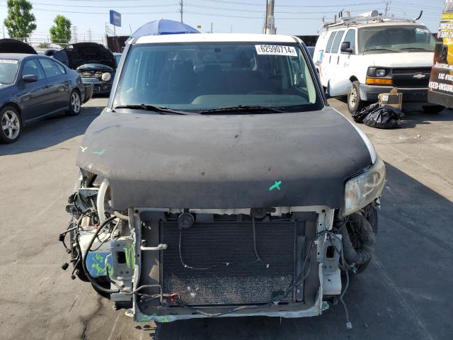 JTLZE4FEXFJ081258 - 2015 TOYOTA SCION XB WHITE photo 5