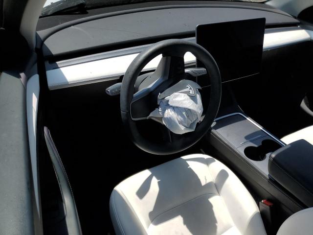 7SAYGDEE5PA118468 - 2023 TESLA MODEL Y WHITE photo 8