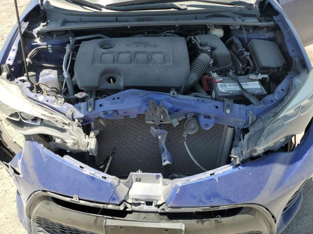 2T1BURHE7JC996549 - 2018 TOYOTA COROLLA L BLUE photo 11