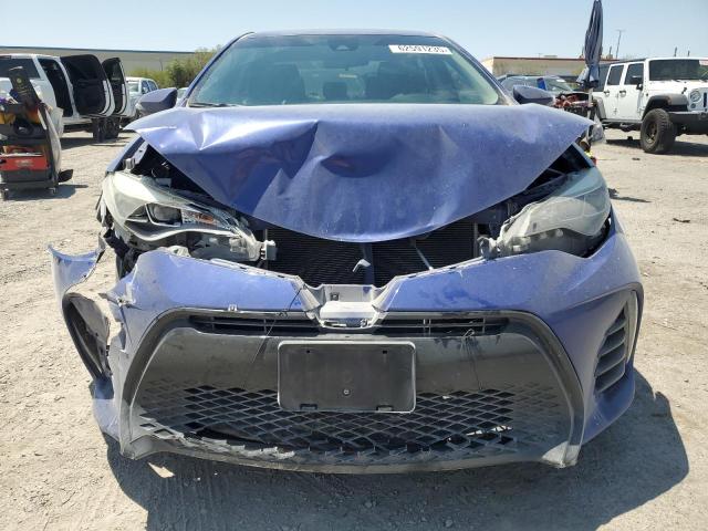 2T1BURHE7JC996549 - 2018 TOYOTA COROLLA L BLUE photo 5