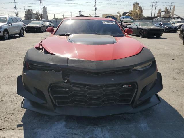 1G1FK1R66J0130585 - 2018 CHEVROLET CAMARO ZL1 RED photo 5